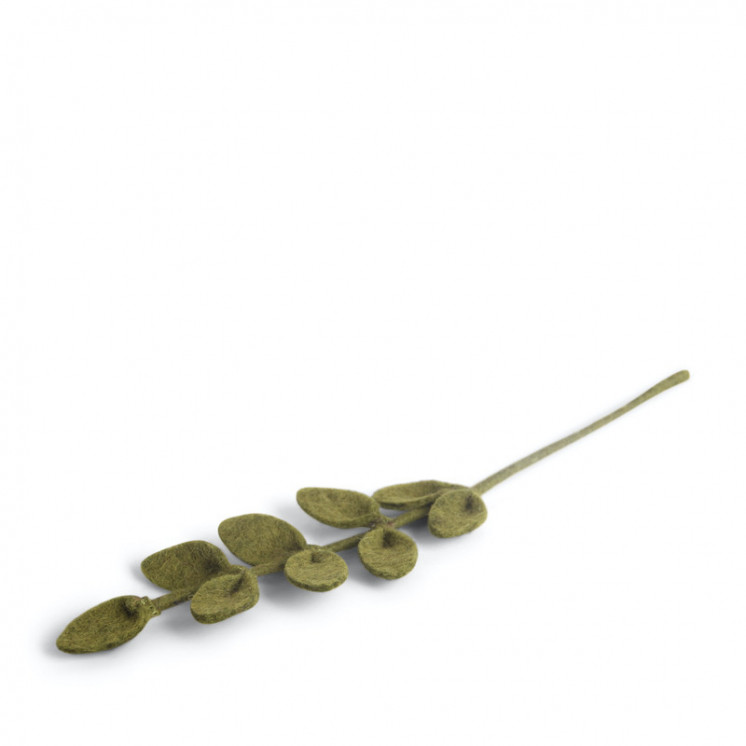 Branche en laine avec feuilles pointues vertes