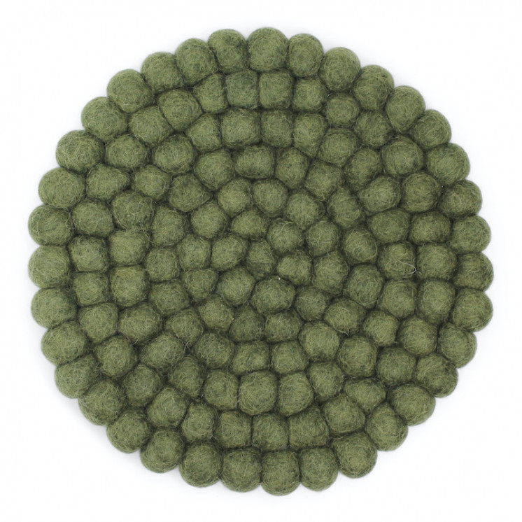 Dessous de plat en laine coloris vert foncé de chez Gry & Sif